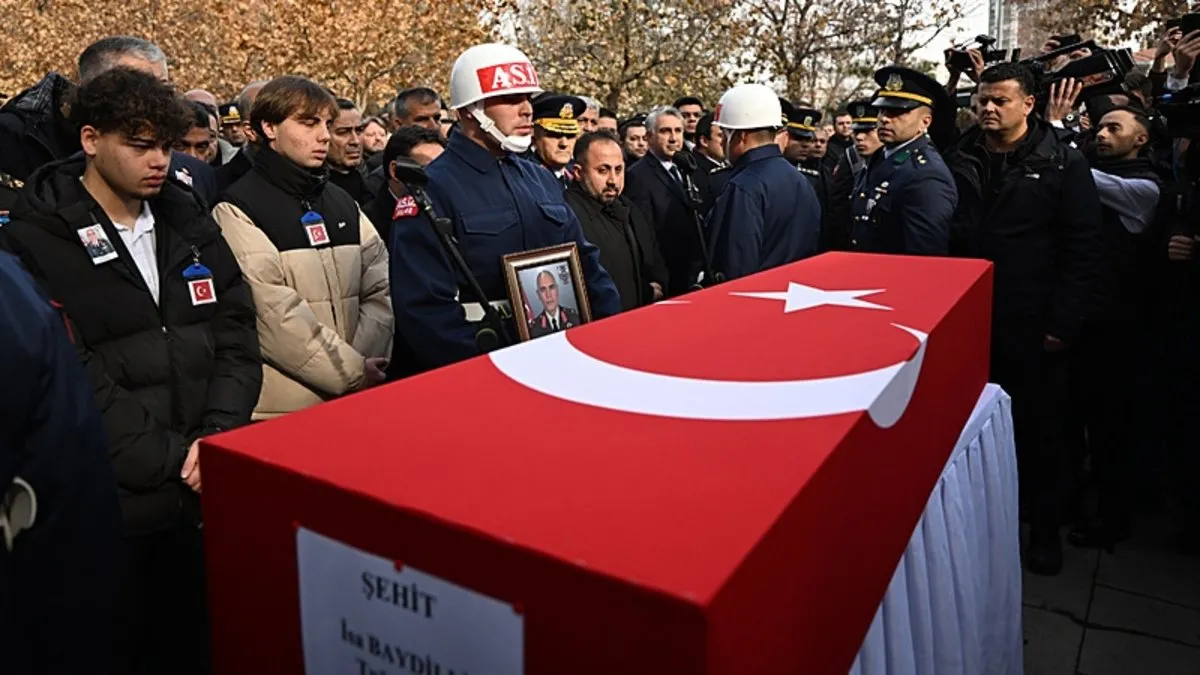 Isparta’daki helikopter kazasında şehit düşmüştü: Tuğgeneral İsa BaydilliKayseri’de toprağa verildi!