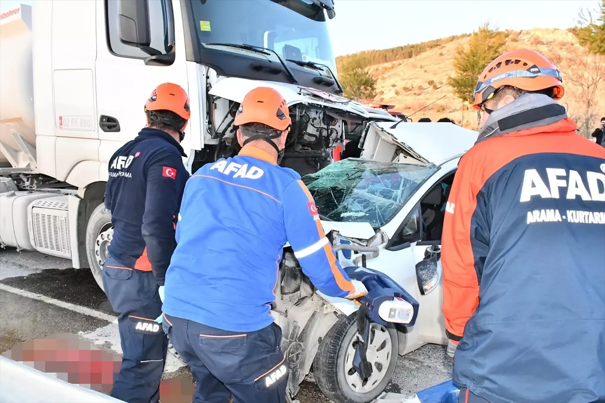 Adıyaman’da kaza: 3 ölü, 4 yaralı